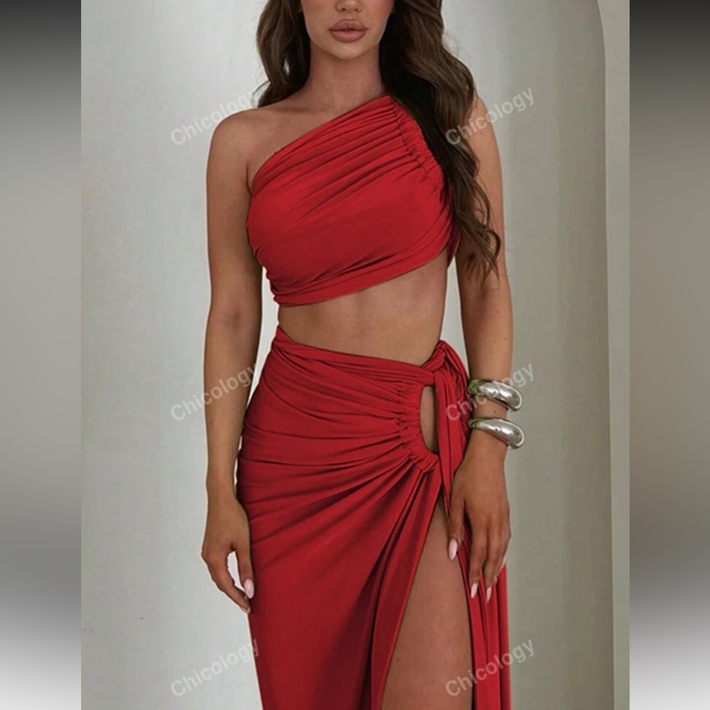 NWOT Red One-Shoulder Two-Piece Set Size S - Picture 2 of 7